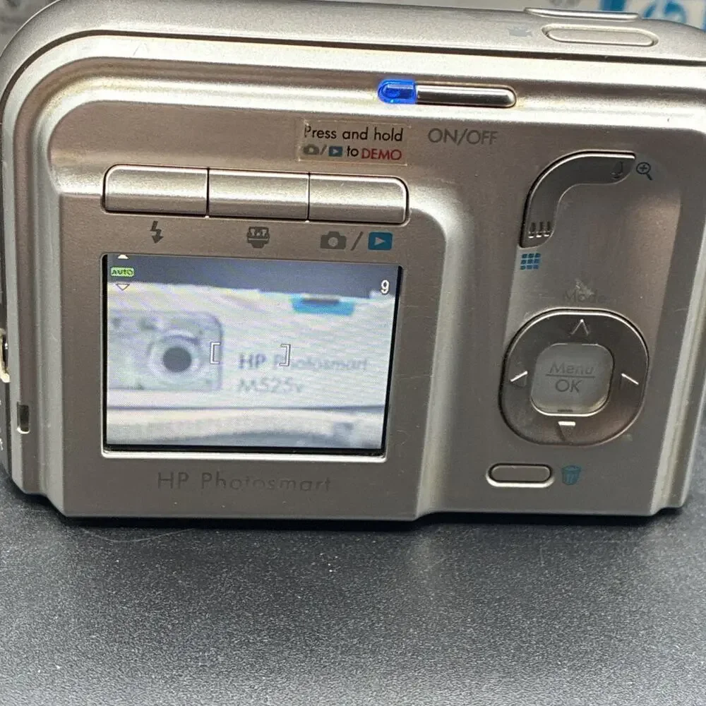 Vintage HP Photosmart M525 Digicam Silver 6.0 MP Digital Camera Retro 2006 Works
